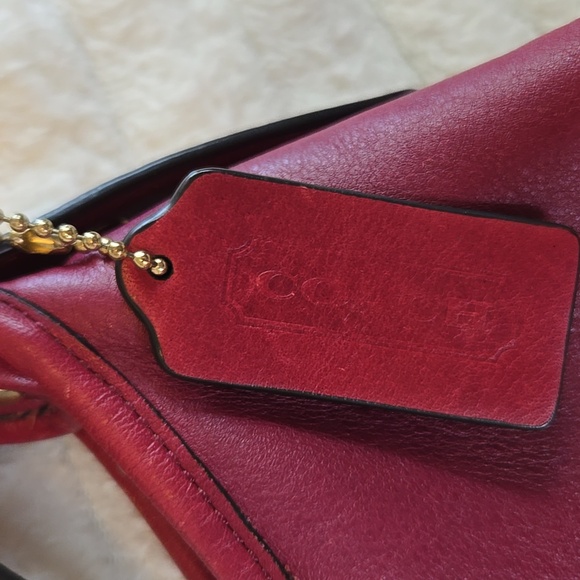 Coach Wine Red Leather Shoulder Bag EUC - Picture 4 of 10